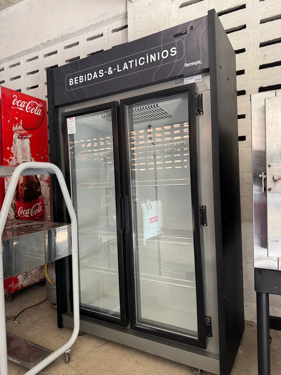Refrigerador 2 portas Termisa novo 