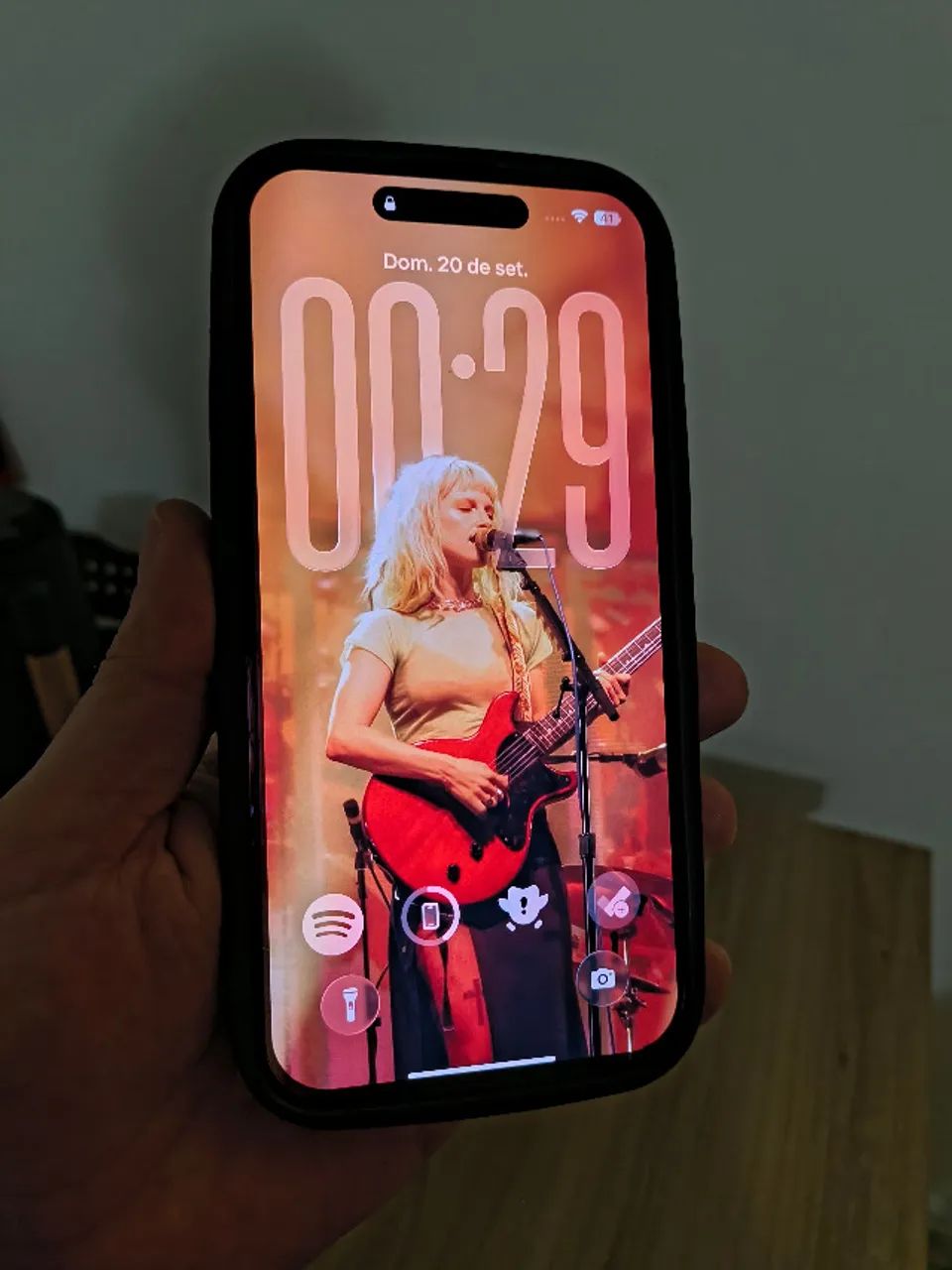 iPhone 15 plus + fone de ouvido - Foto 2
