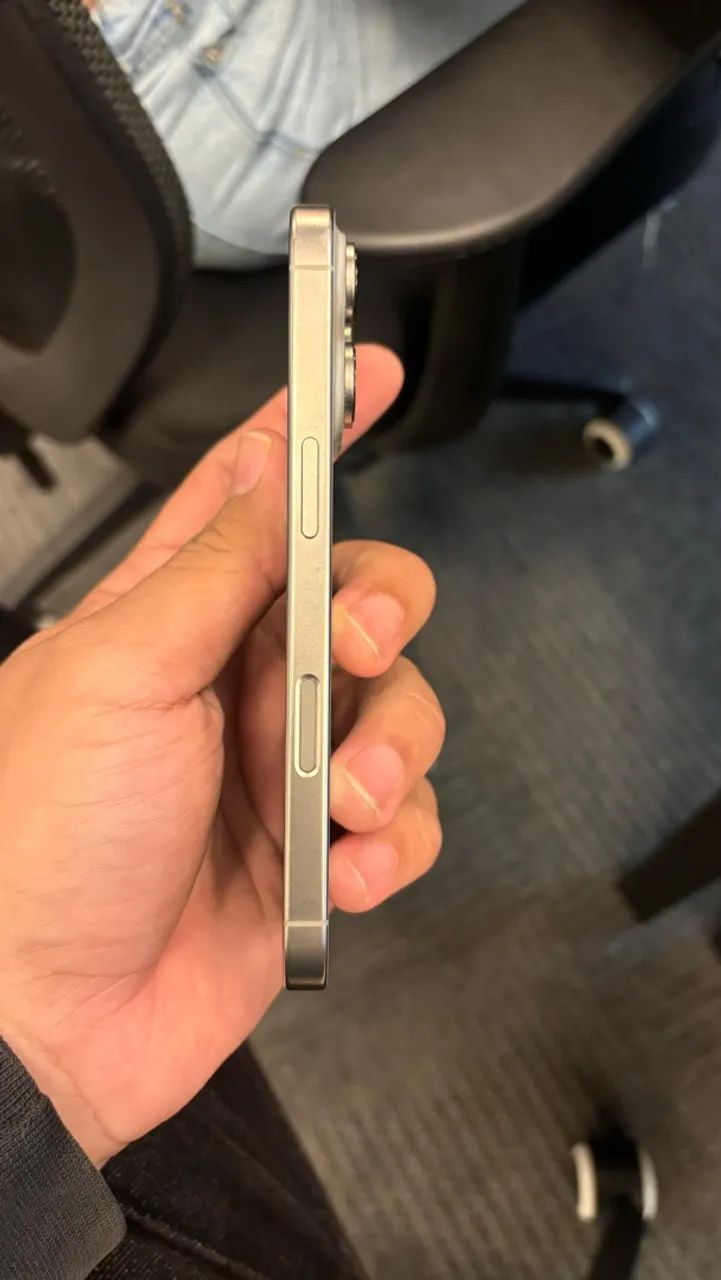 iPhone 16 pro 