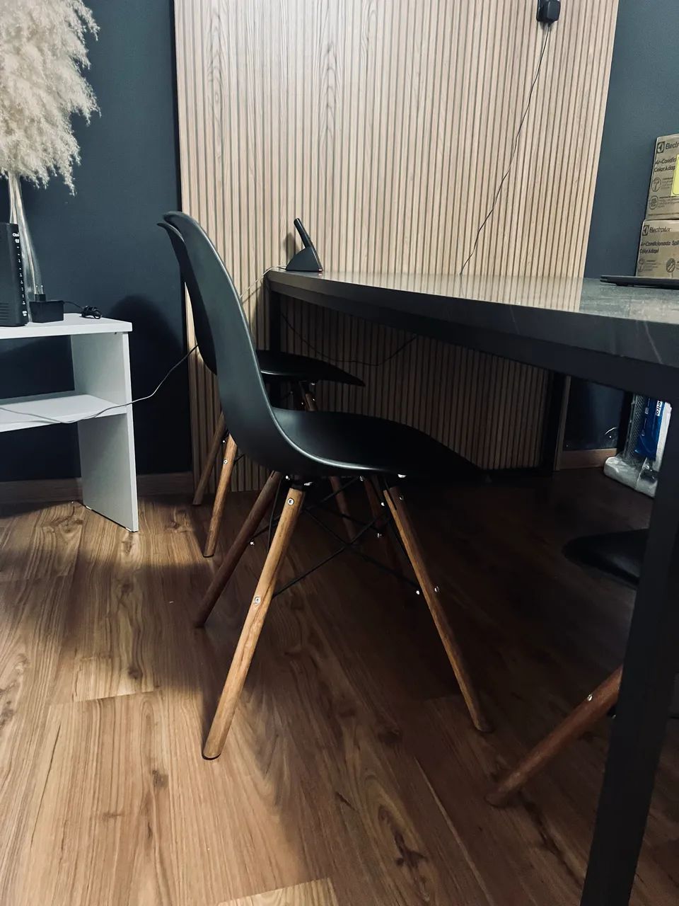 Cadeira Charles Eames Eiffel Pés Palito - Foto 3