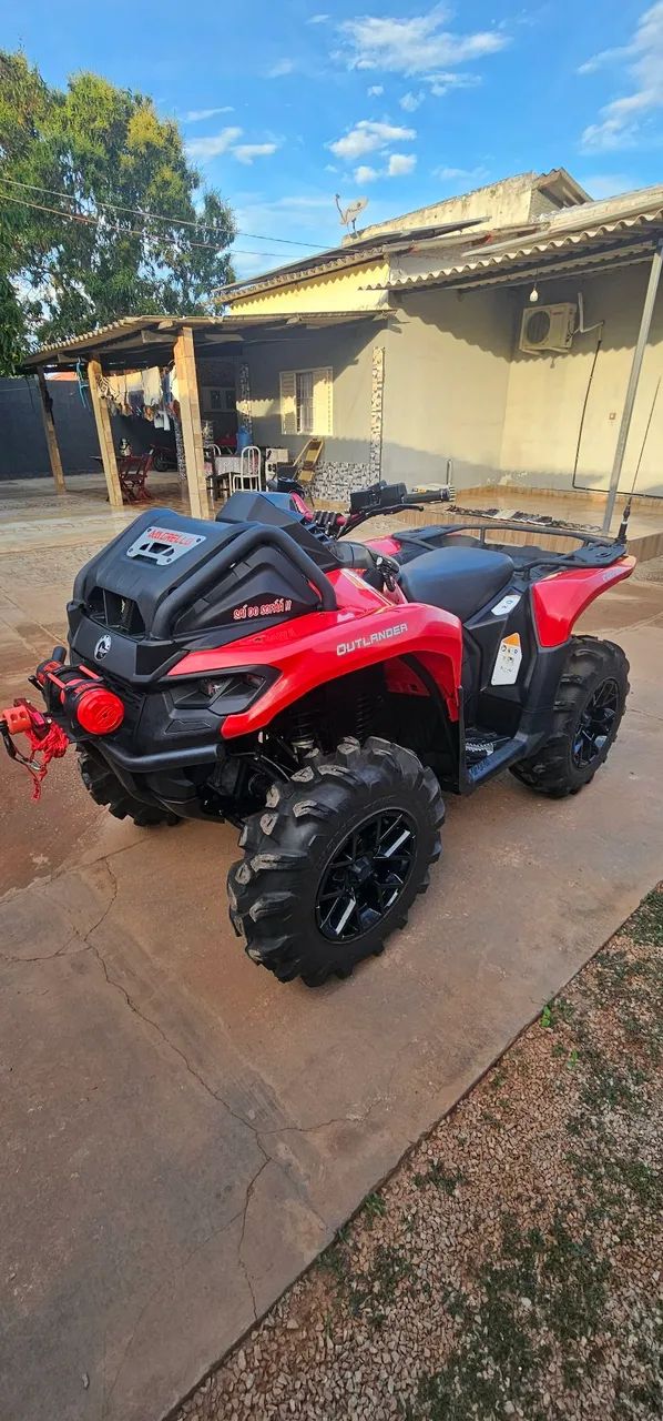 CAN AM Outlander Max XT 2025