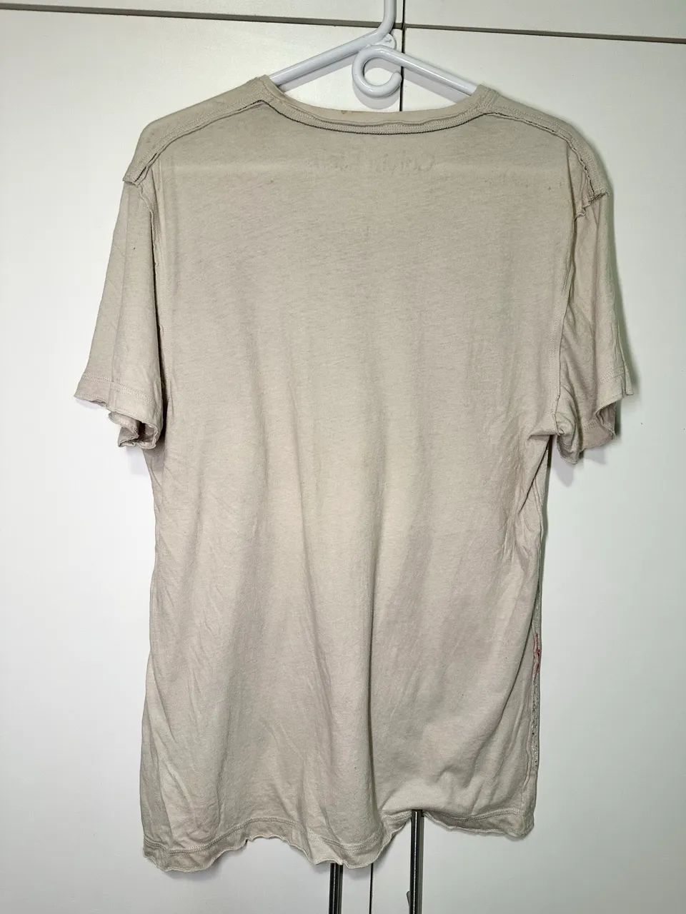 Camisa Calvin Klein tamanho L  - Foto 2