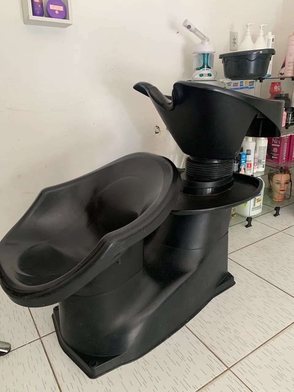 Cadeira de cabeleireira e lavatório  - Foto 2