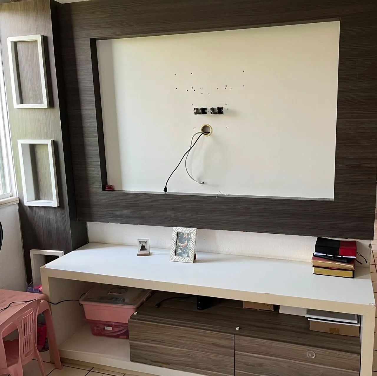 Painel com Rack amadeirado - Foto 4