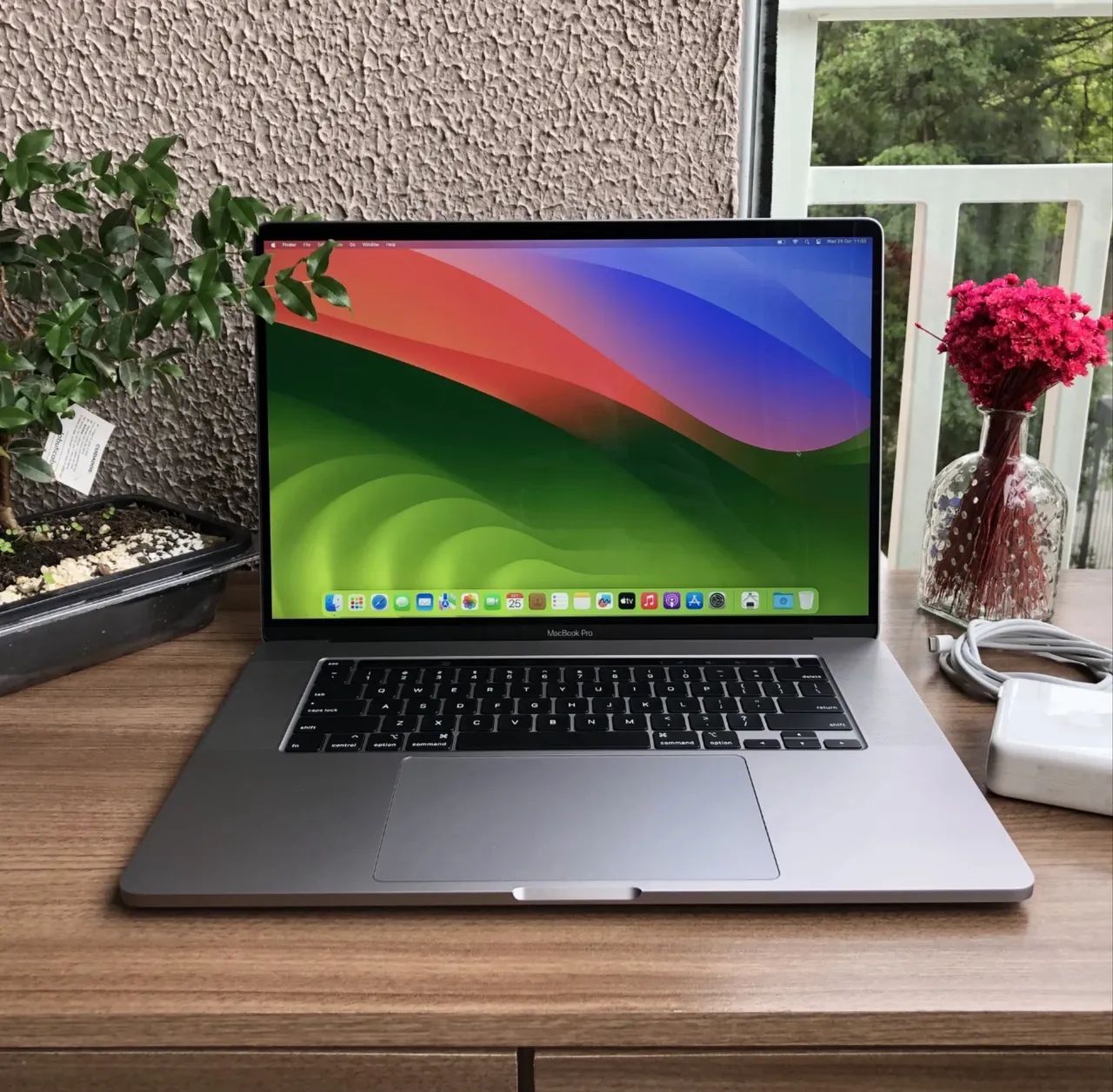MacBook Pro 16 M2 512GB ほぼ未使用 Oportunidade MacBook Pro 16 Polegadas - Parcelo Sem Juros