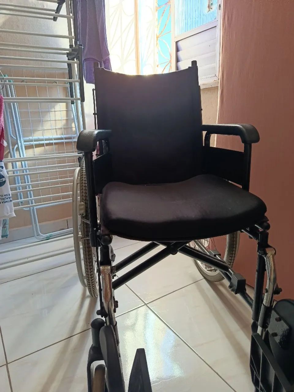 Cadeira de rodas - Foto 2