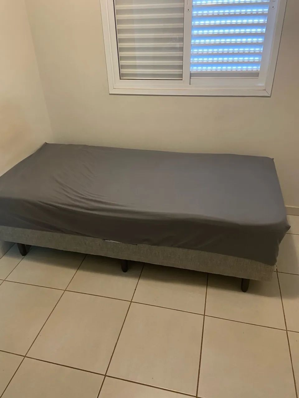 Vendo cama solteiro  - Foto 3