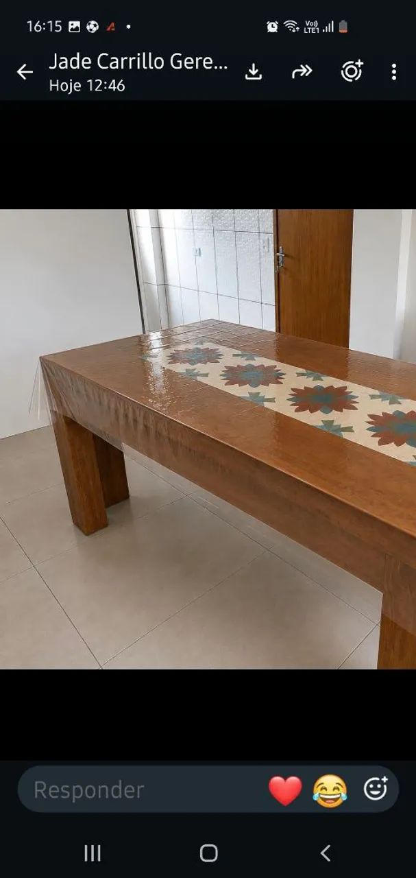 Mesa e banquetas caixotes