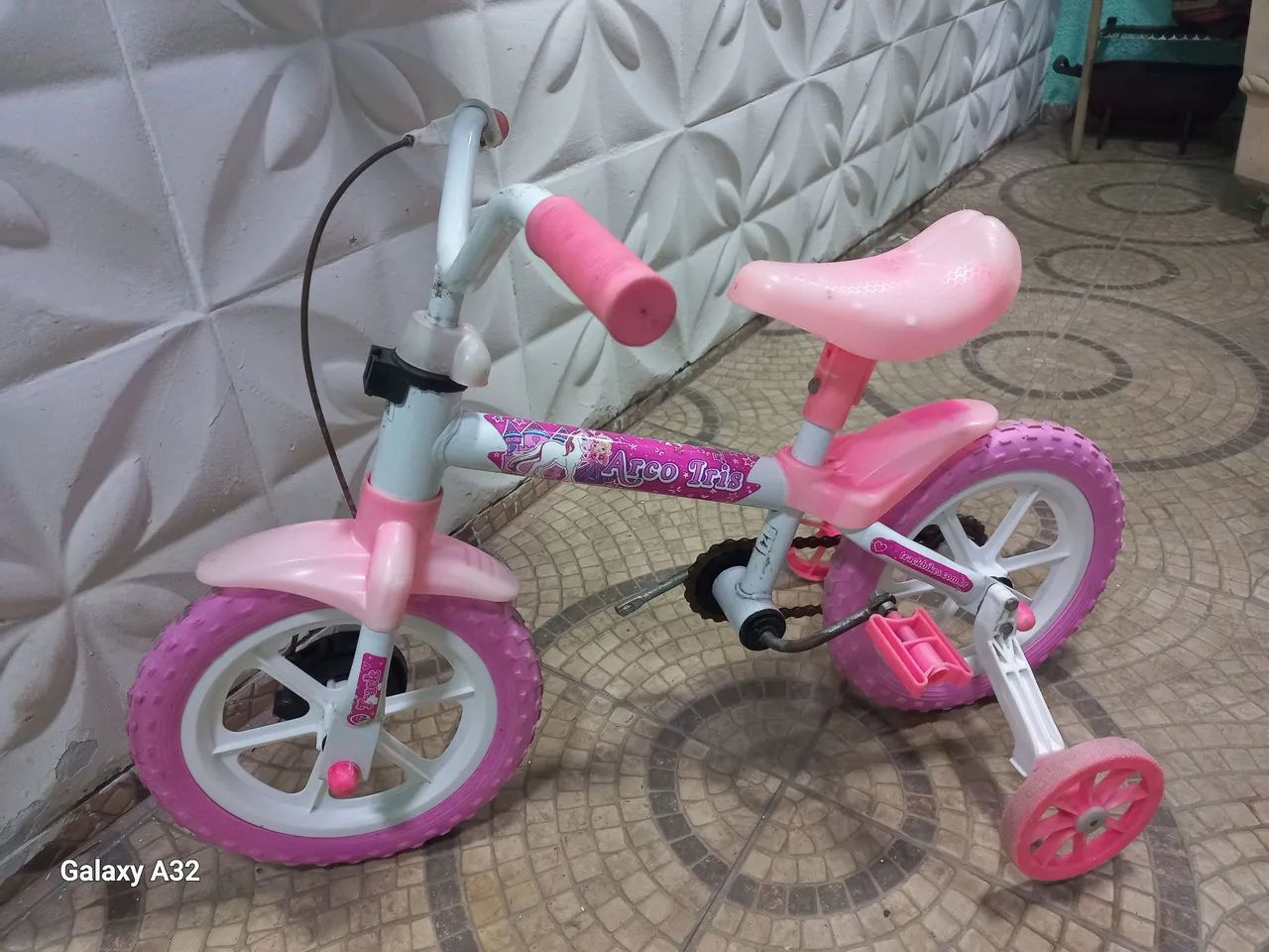 Bicicleta infantil aro 12 - Foto 2