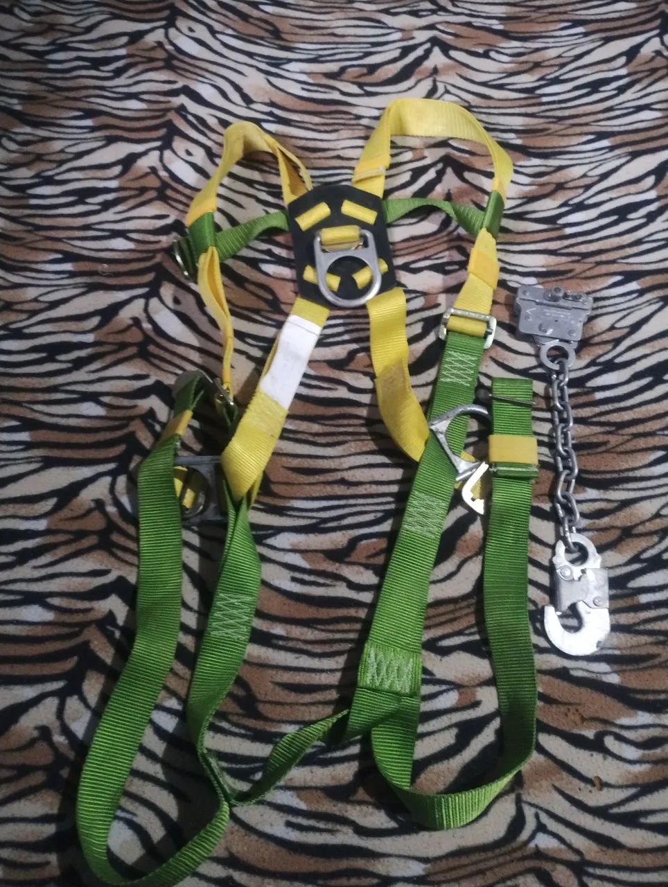 Cinto e trava quedar 