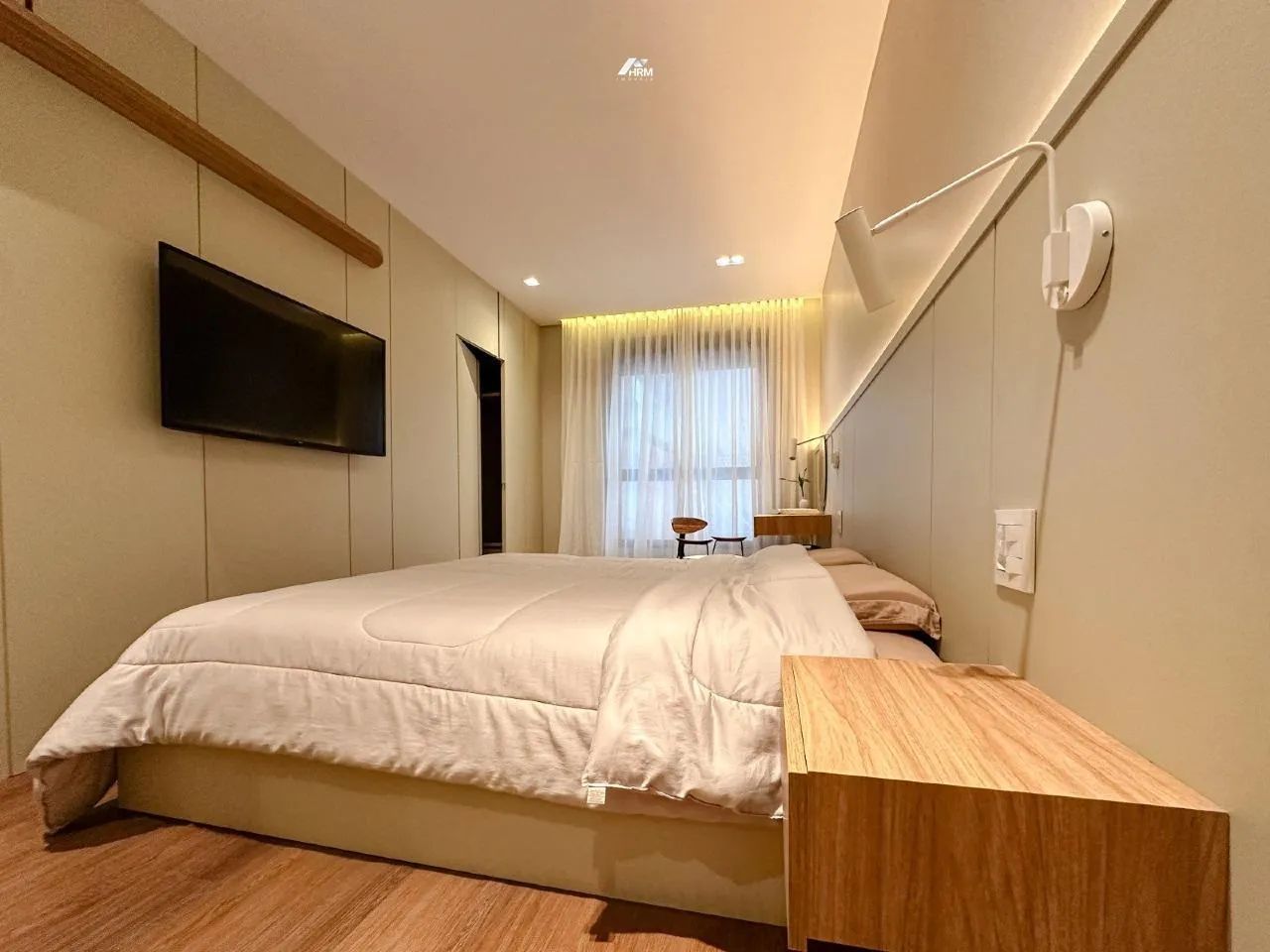 Apartamento Moderno com Rooftop, Jacuzzi e Alto Padrão de Acabamento - Foto 3
