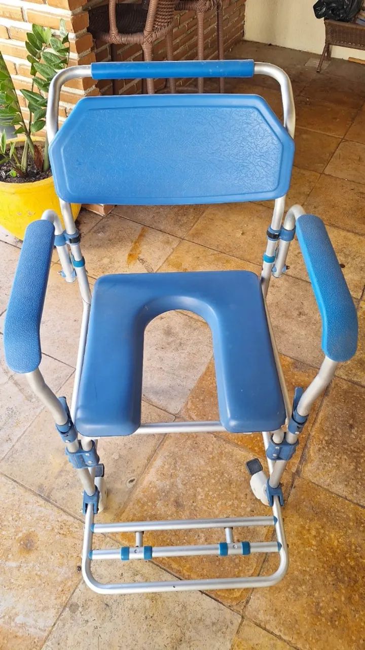 Cadeira de banho e higiene