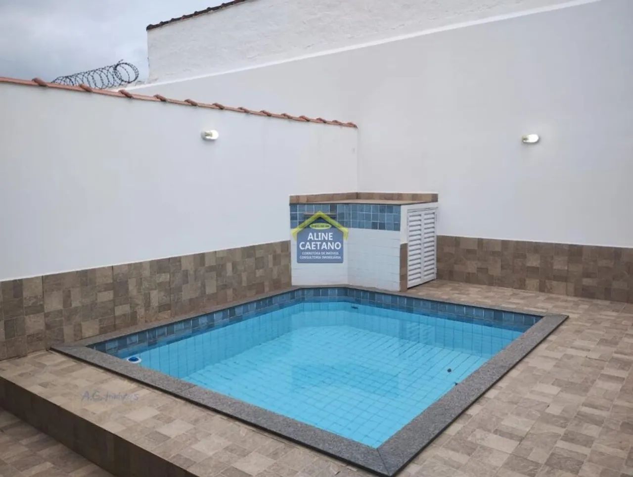 Casa Terrea Geminada no Caiçara - Com churrasqueira e Piscina!