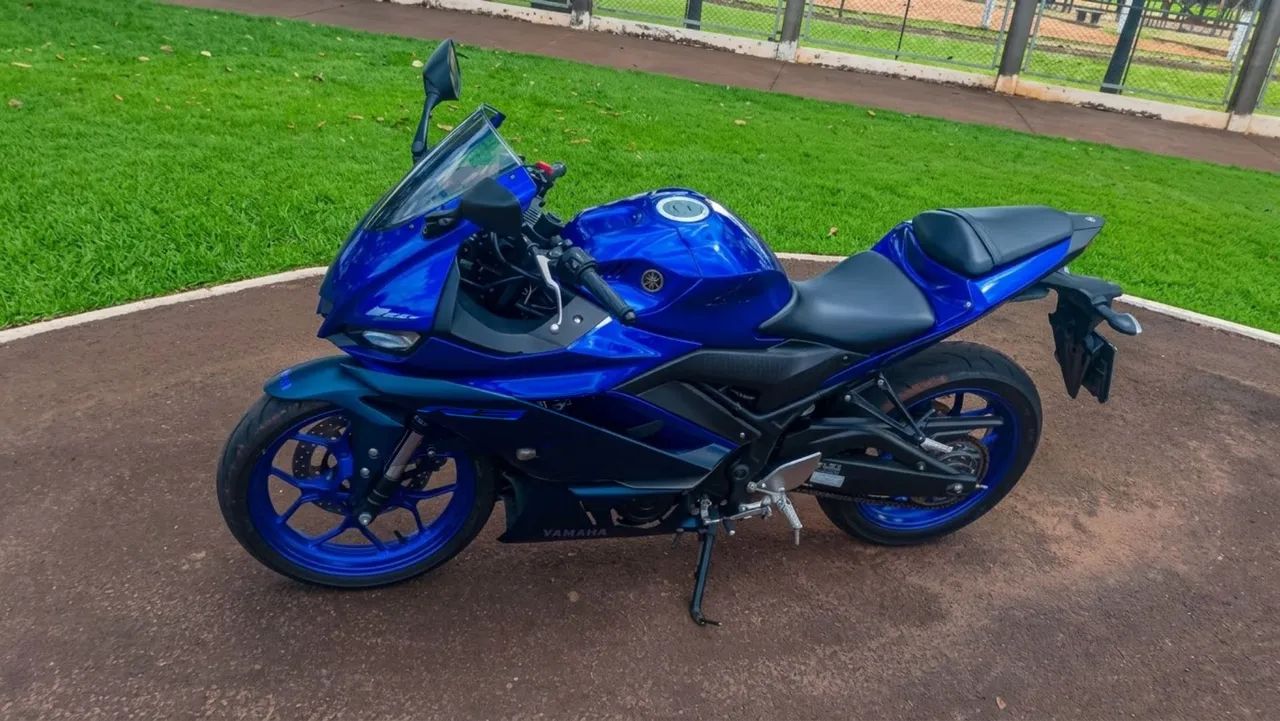 Yamaha R3 2024