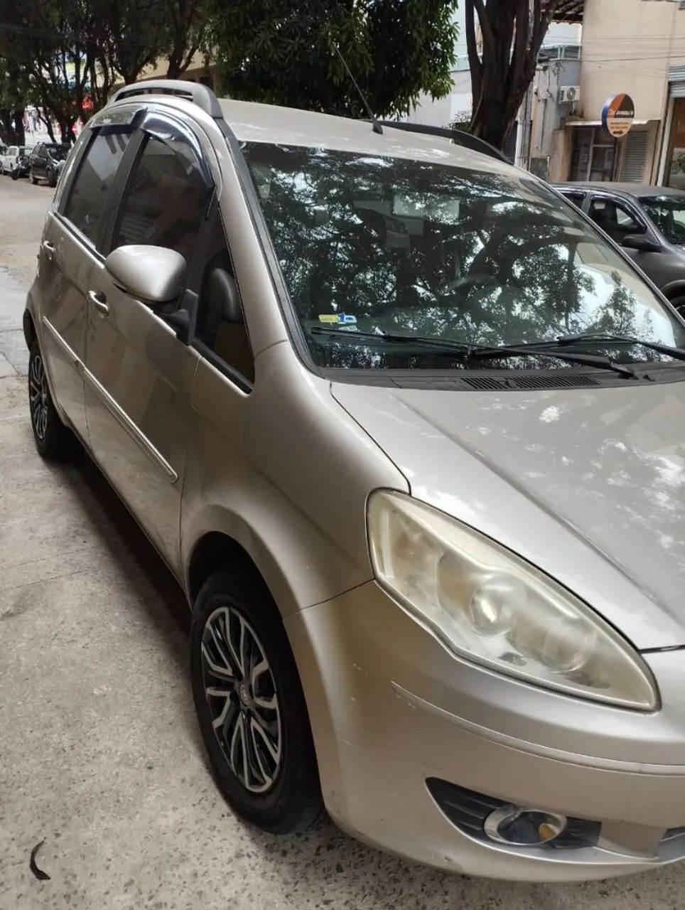 Fiat Idea ATTRACTIVE 1.4 8V FLEX 2013