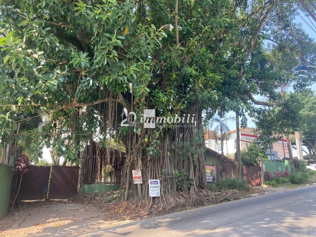 Casa à venda e para alugar em Cotia, Granja Viana, com 4 quartos, com 450 m² - Foto 2