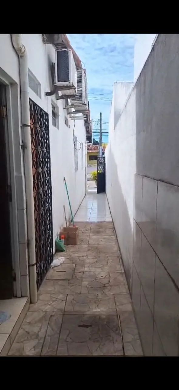 Kitnet apenas para mulher solteira 