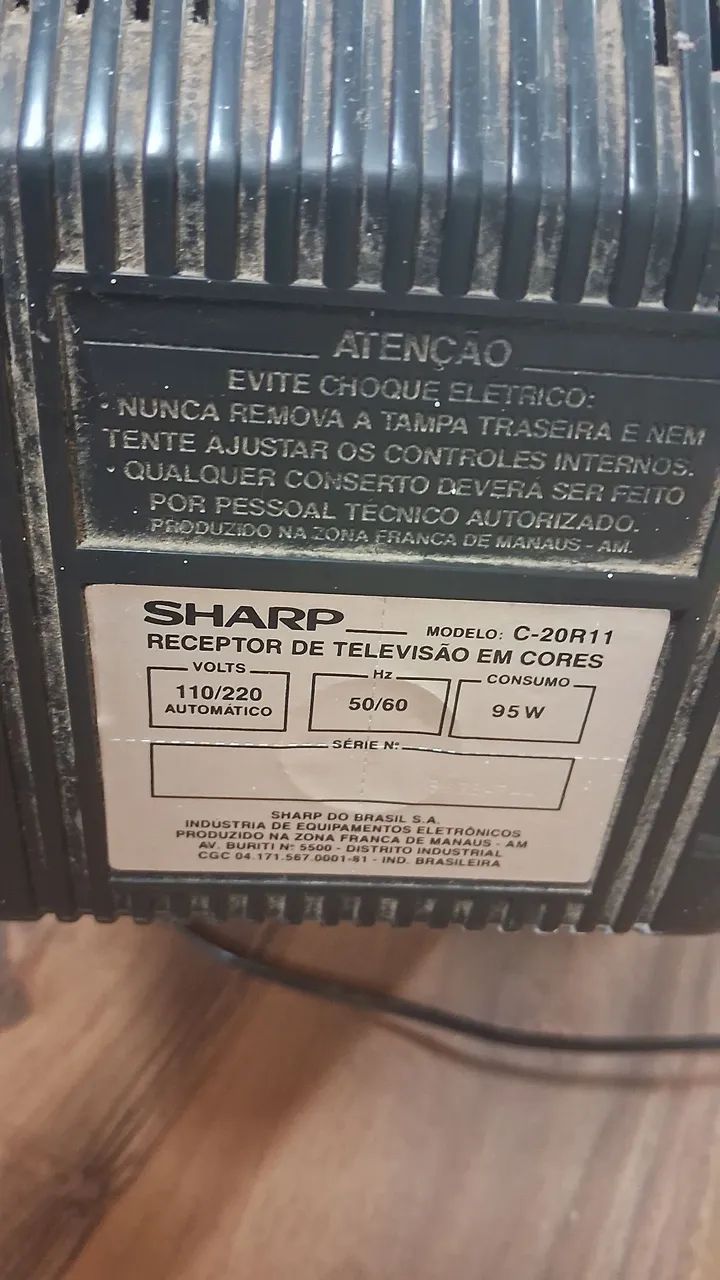 televisor de tubo Sharp, modelo C-20R11 bivolt  - Foto 4