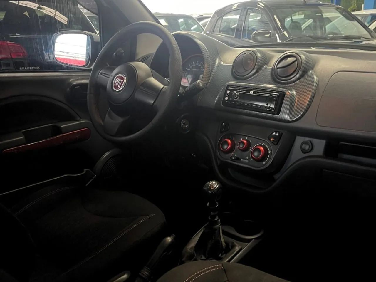 Fiat Uno Sporting 1.4 EVO Fire Flex 8V 2P 2013 - Foto 2