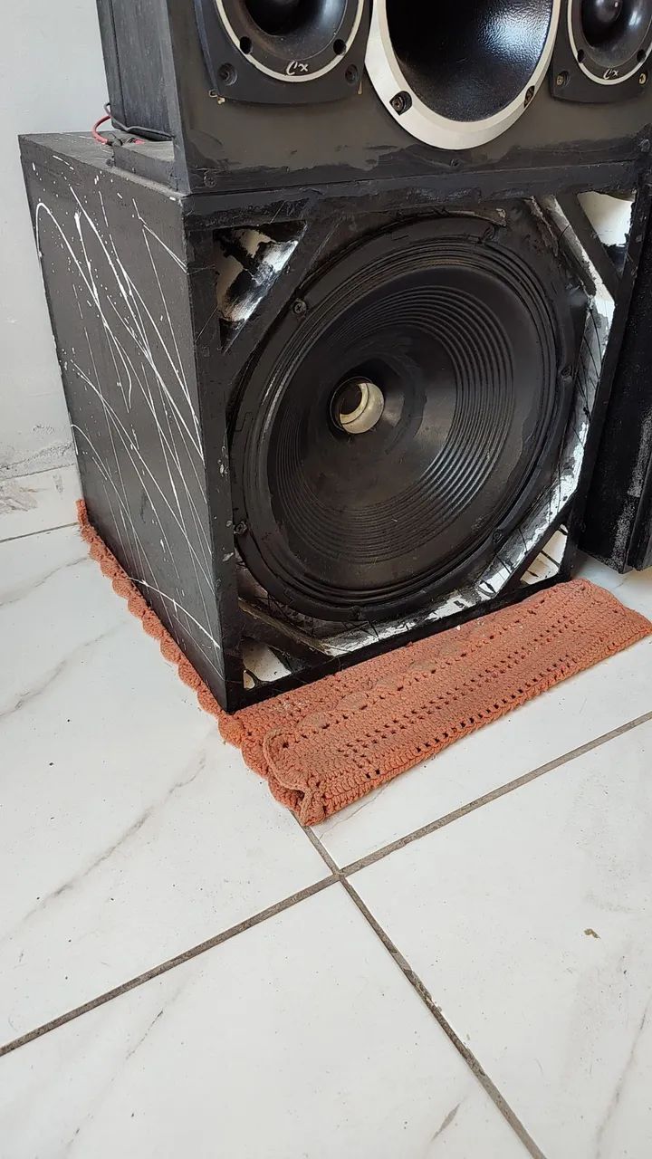 Caixa de grave com auto falante  - Foto 2