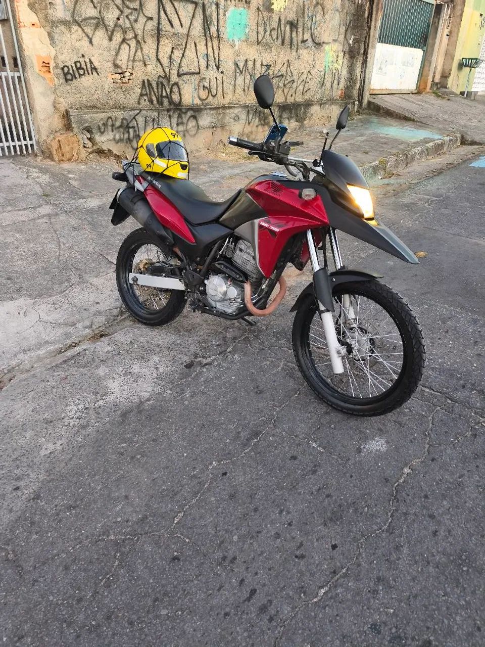 Vendo XRE300 2013 - Foto 2