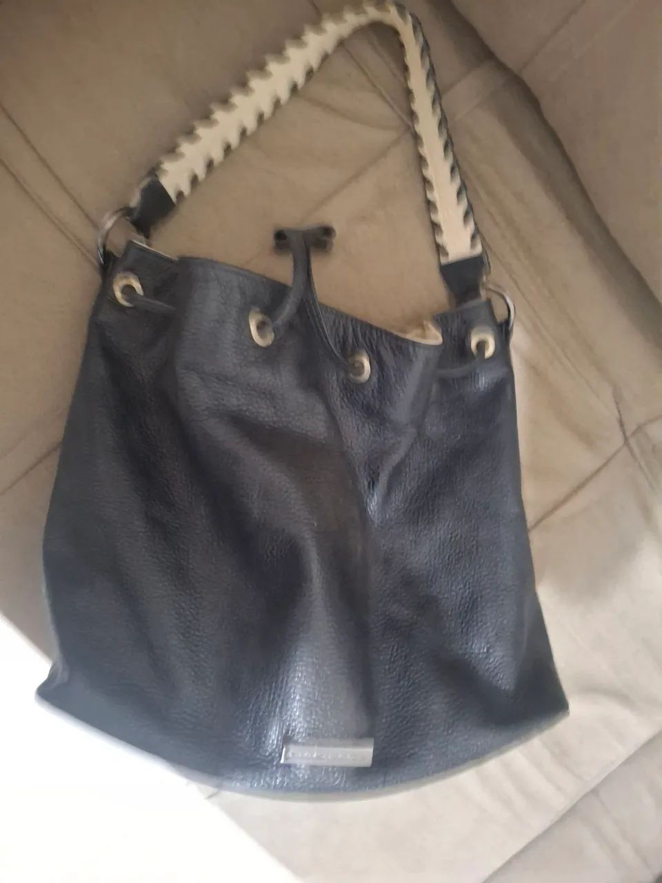 Bolsa sacola de couro Constance