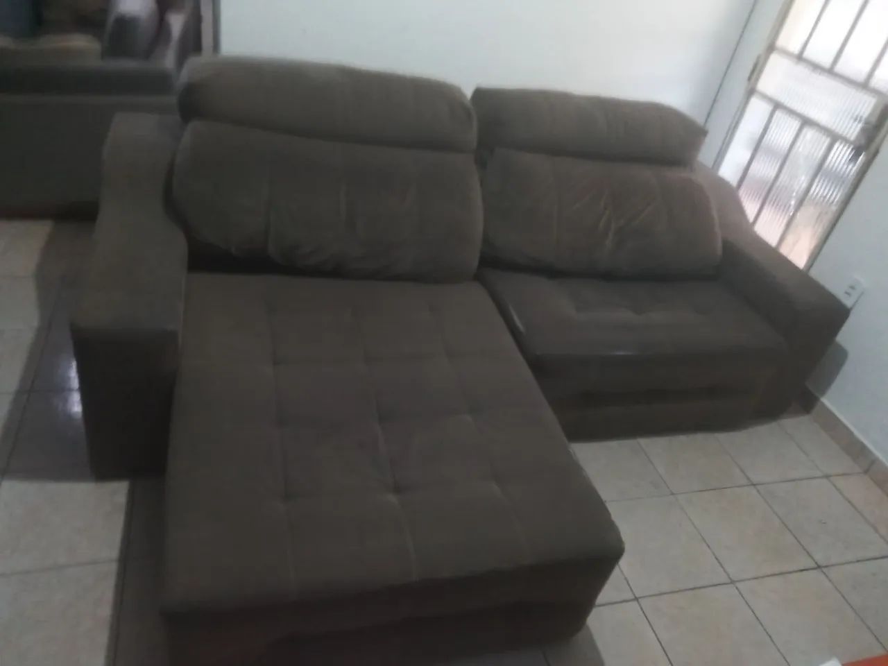 Sofá retrátil - cama - Bairro Milionários - Região do Barreiro  - Foto 3