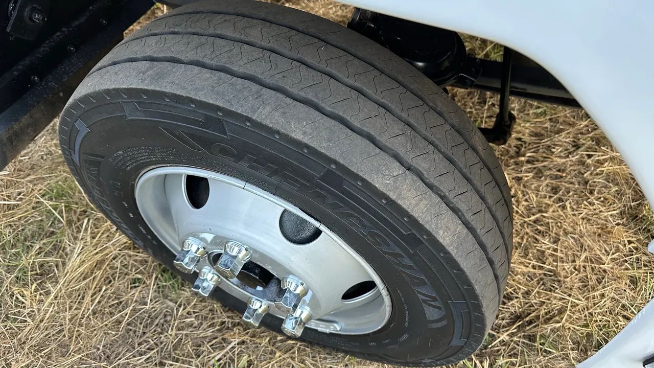 Ford Cargo 815 Oportunidade! - Foto 5