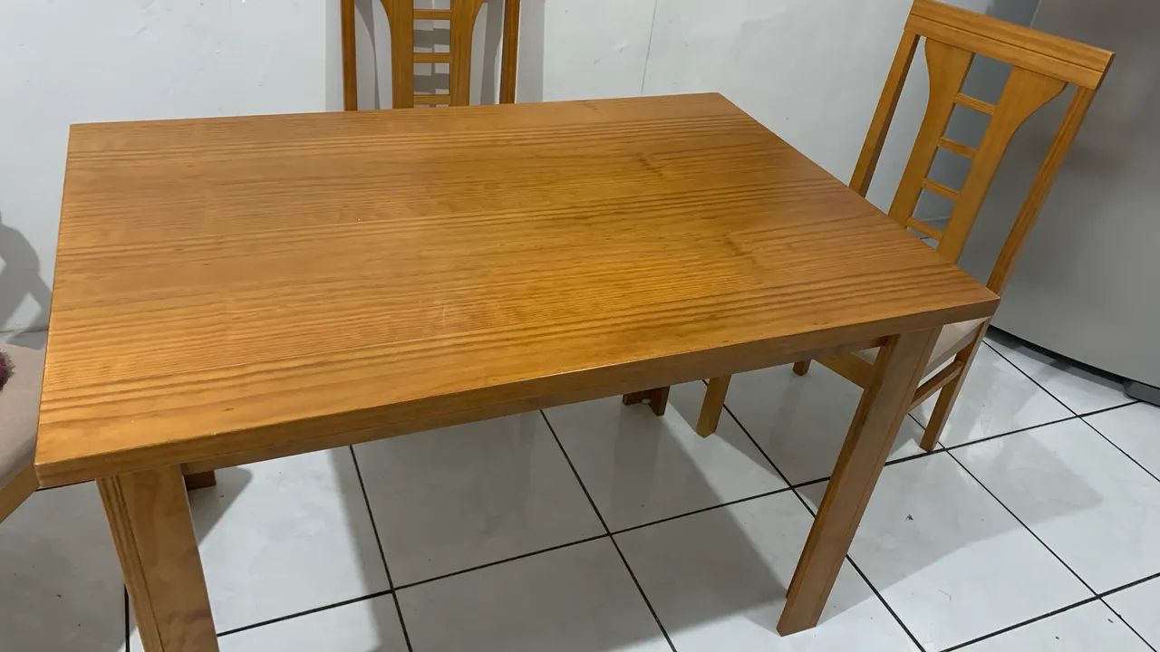 Mesa de Madeira semi nova  - Foto 2