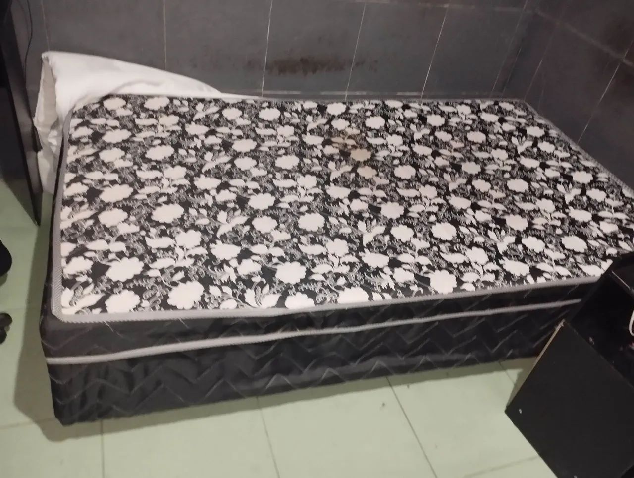Cama box tamanho viúva 