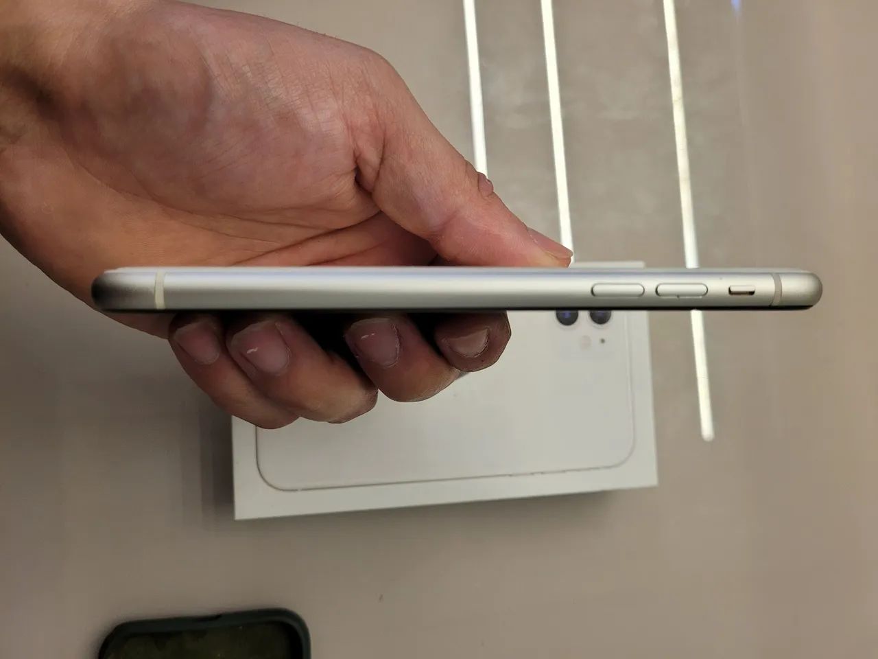 Iphone 11 64gb Branco - Foto 4