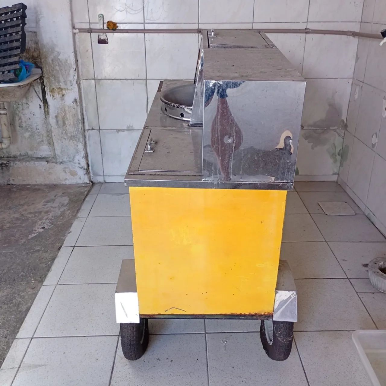 Carrinho de Lanche em Inox com Rodas - Foto 2
