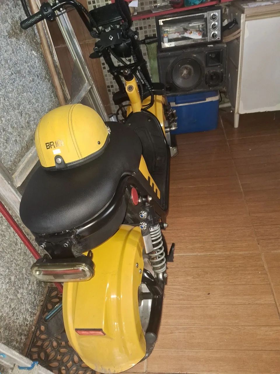 Moto chefe bem conservada 4 chaves - Foto 2