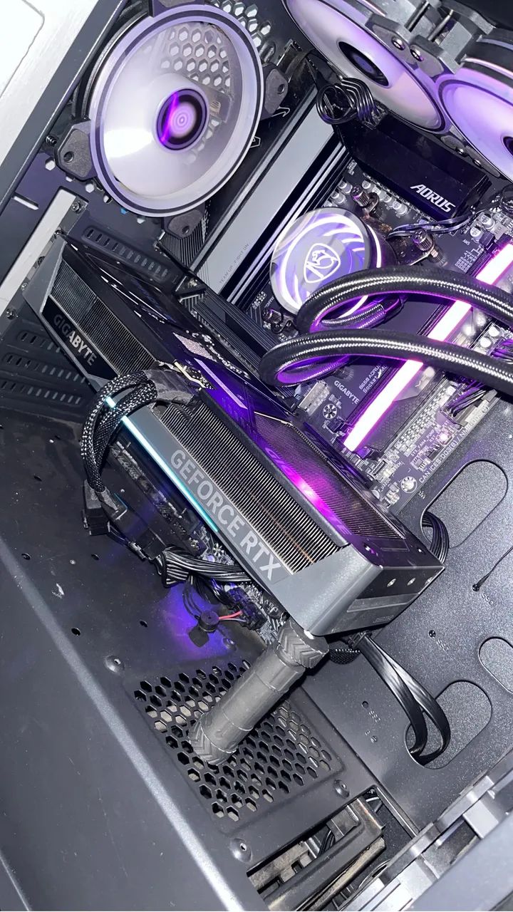 Rtx 5070 gigabyte eagle - Foto 2
