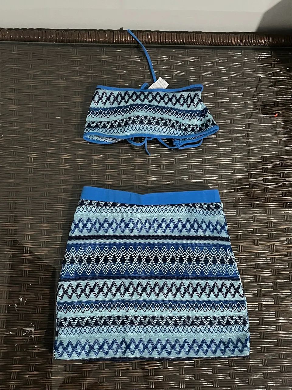 Roupas seminovas - Foto 3