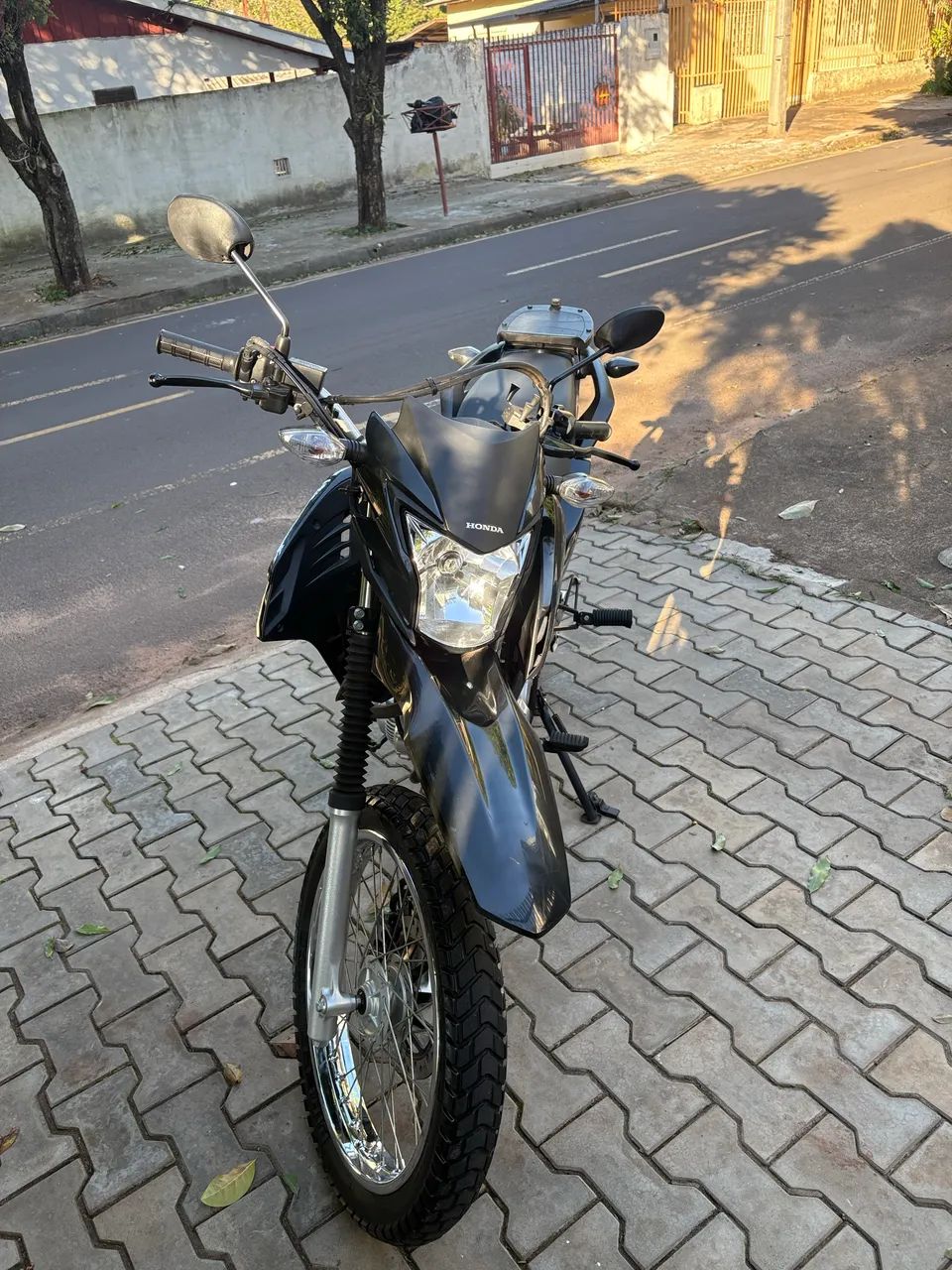 Honda Bross 2023 