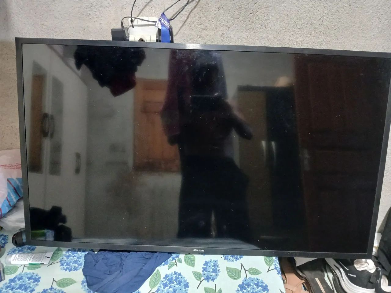Vende se tv 43 polegadas Samsung.  - Foto 2