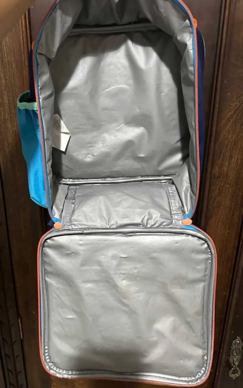 Lancheira color block menino puket  - Foto 3