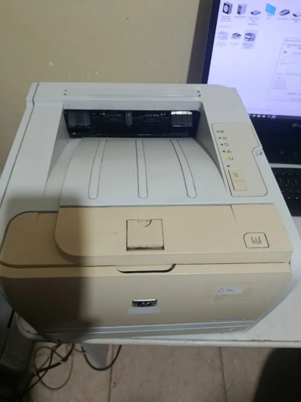 IMPRESSORA LASERJET HP P2035 BEM CONSERVADA  - Foto 5