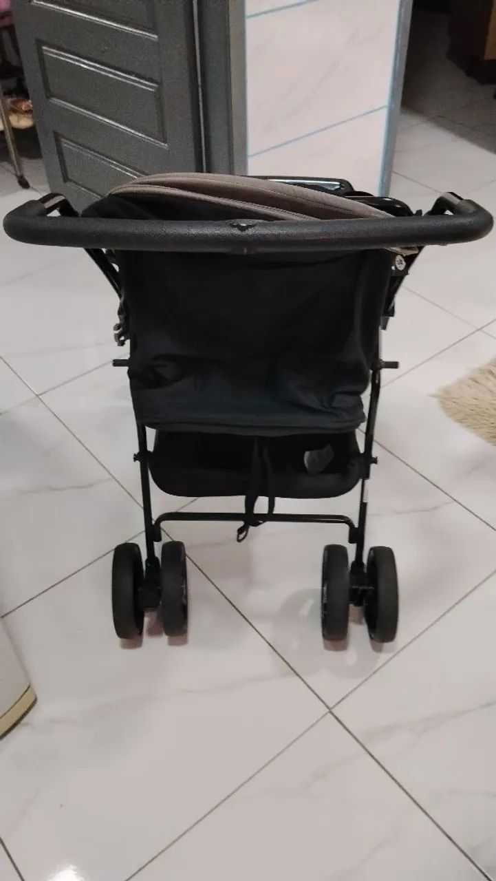 Carrinho de bebê nunca usado