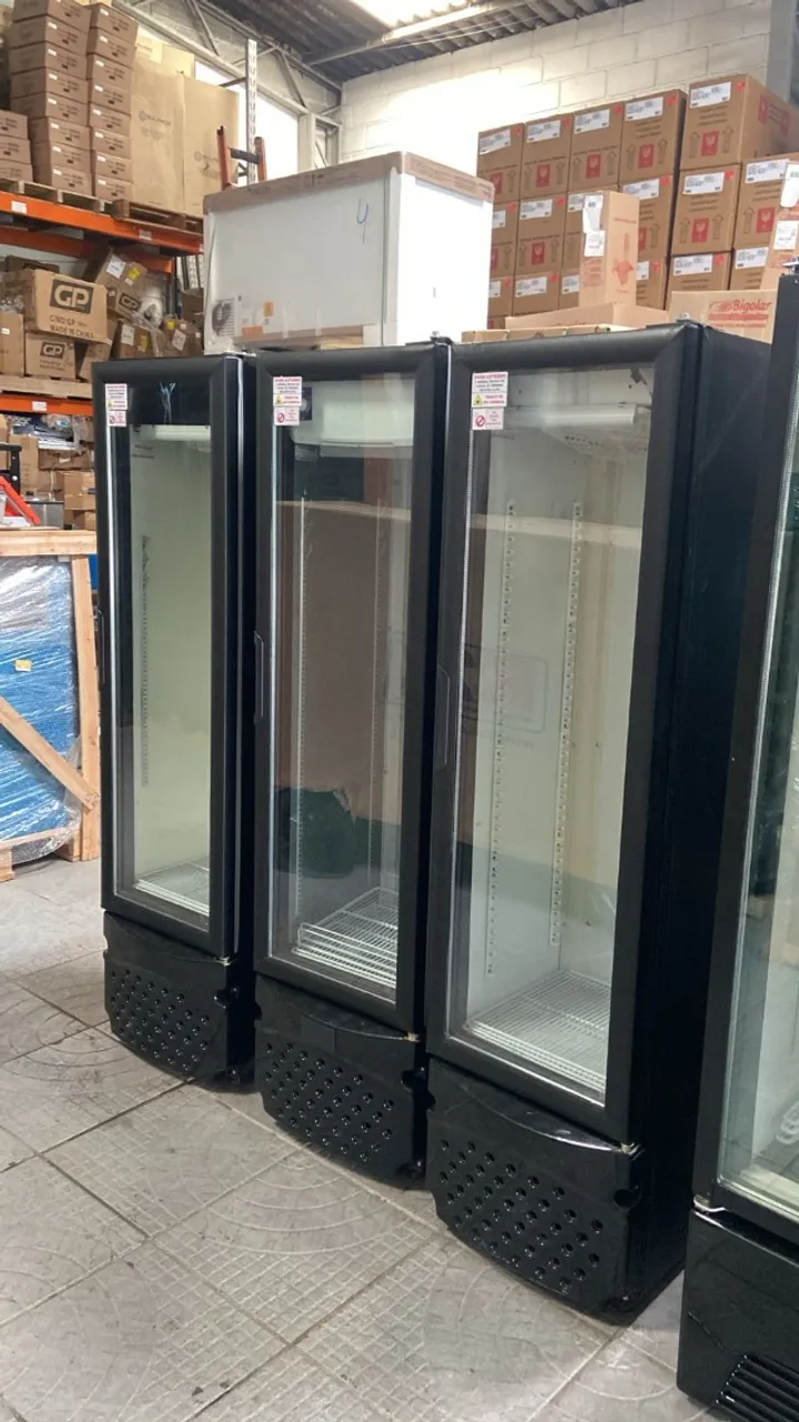 Geladeira expositora 565 litros - Geladeiras e Freezers - Passa