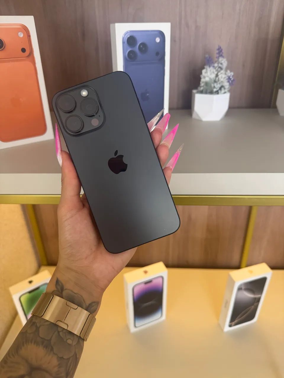 iPhone 15 Pro Max 512GB Titânio Preto  - Foto 2