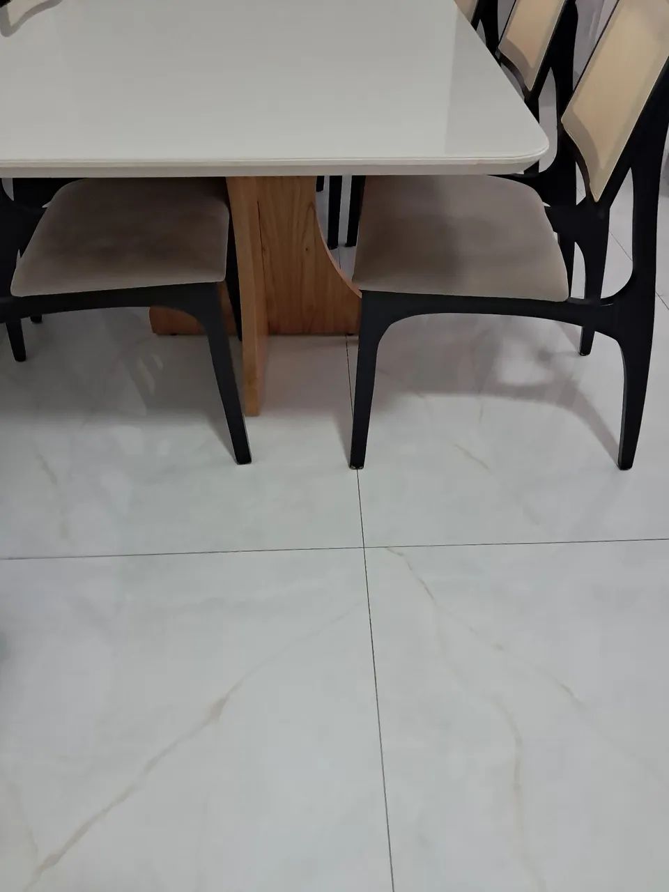 Sala de jantar com 6 cadeiras - Foto 3