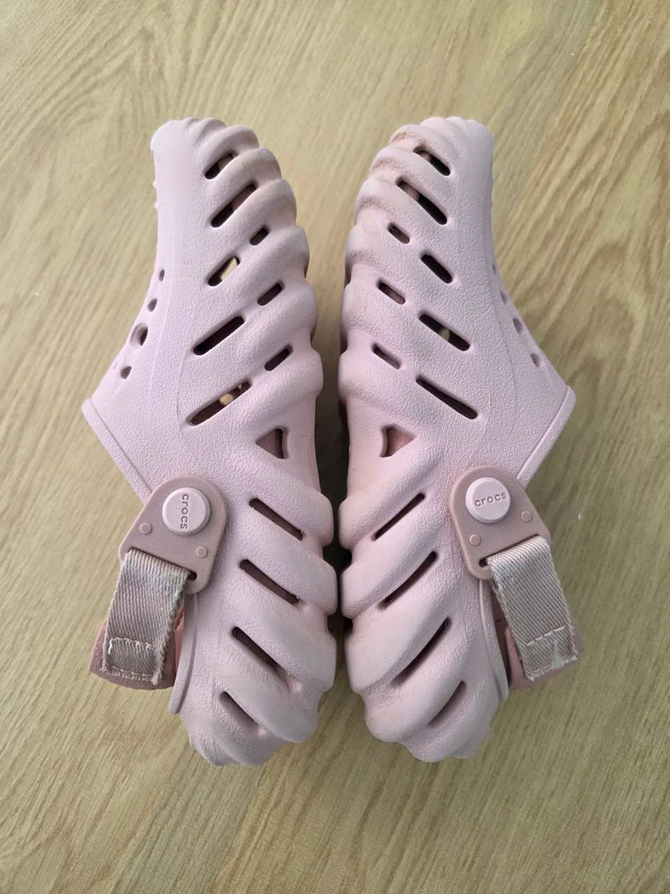 crocs echo clog rosa 32 - Foto 3