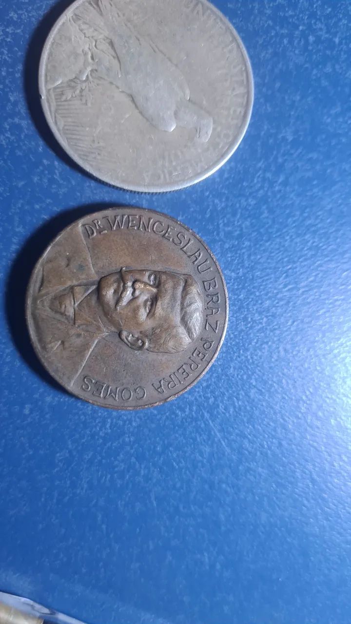 Cedulas e moedas 