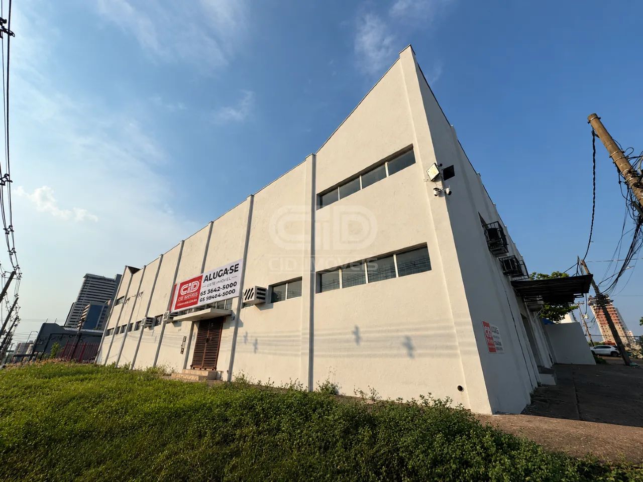 Salão Comercial com Aproximadamente 1.098m² no Bosque da Saúde - Foto 3