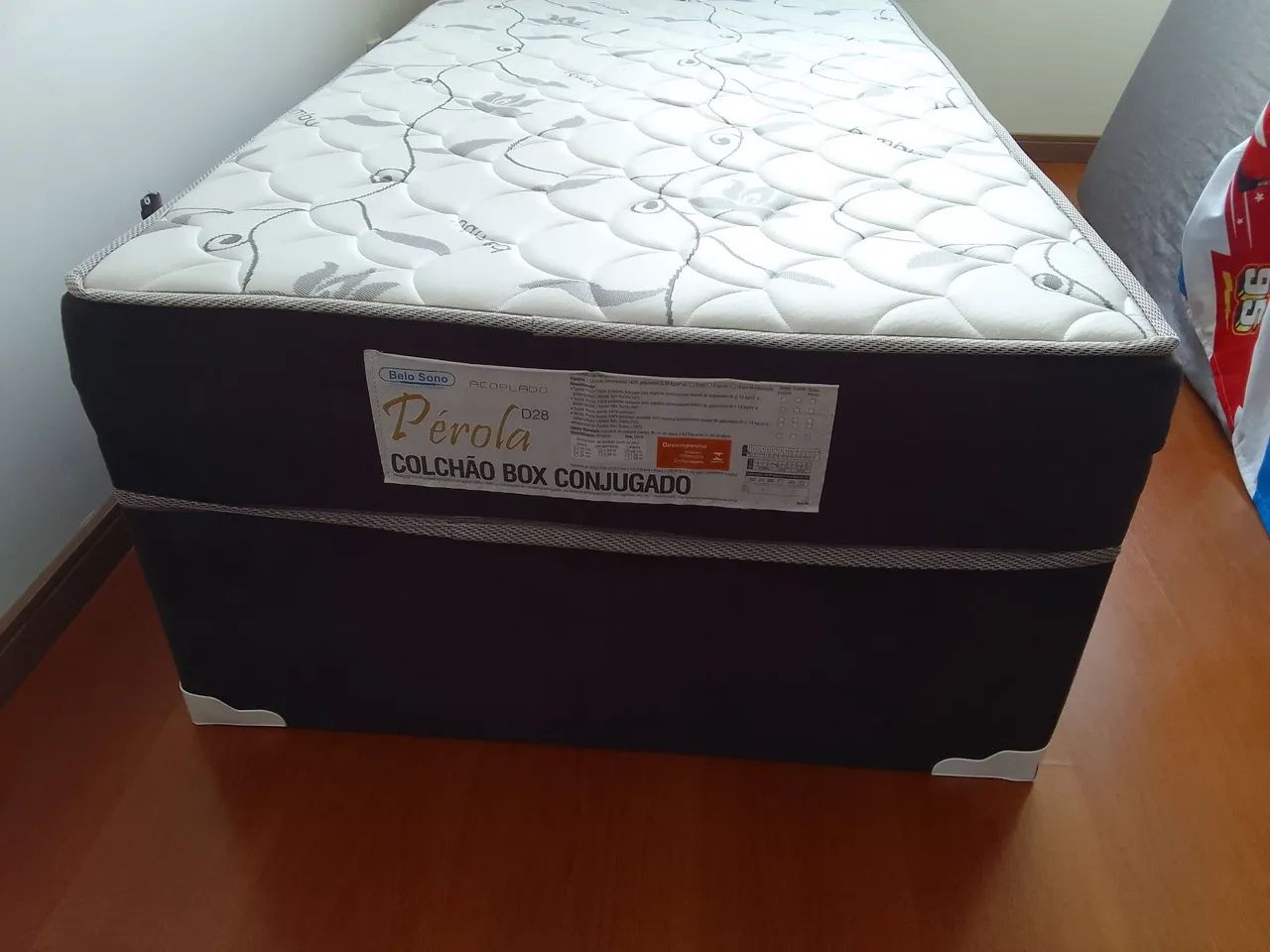 Cama conjugada com colchão D28 extremamente nova - Foto 2