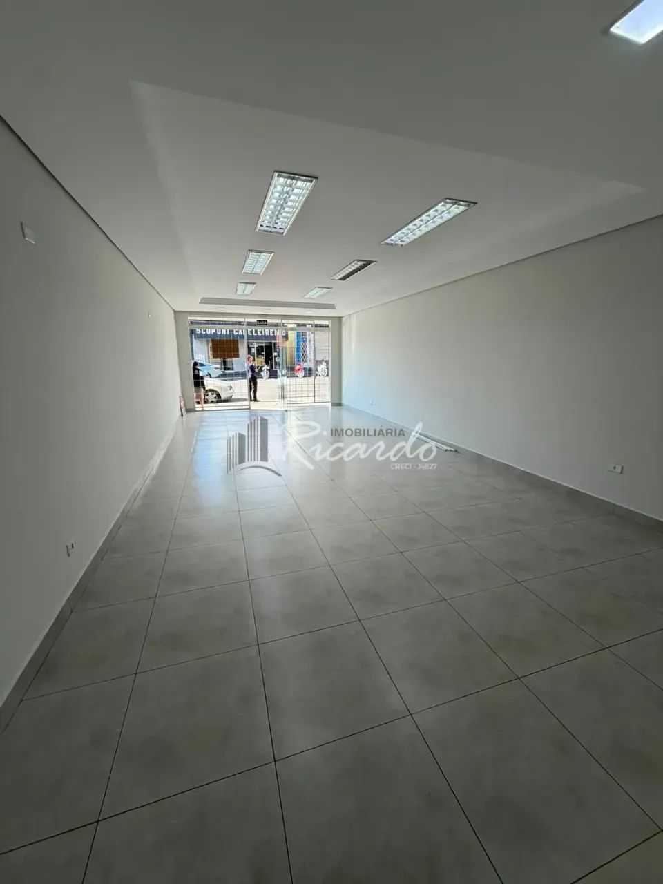 Loja para locação, Centro, Arapongas, PR - Foto 2