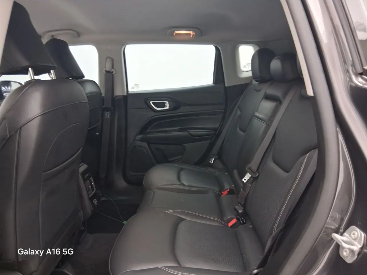 Jeep Compass LONG. T270 1.3 TB 4x2 Flex Aut., foto 17 de 18