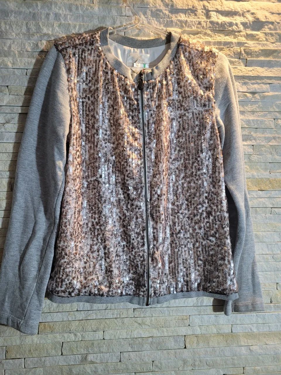 Blusa de moletom com lantejoulas  - Foto 5